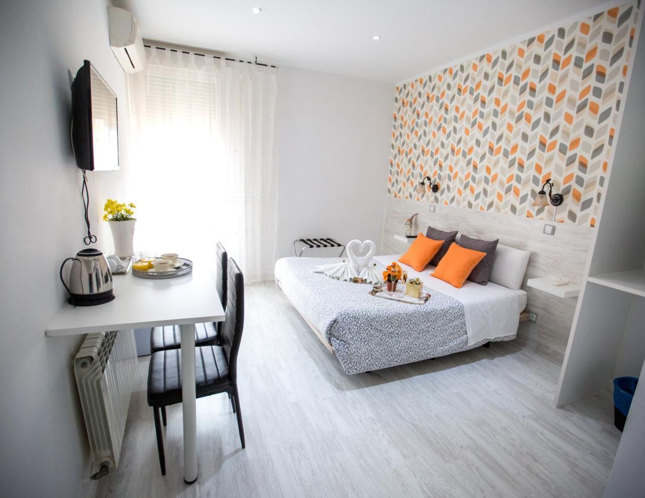 Bloom Inn Madrid Exteriör bild
