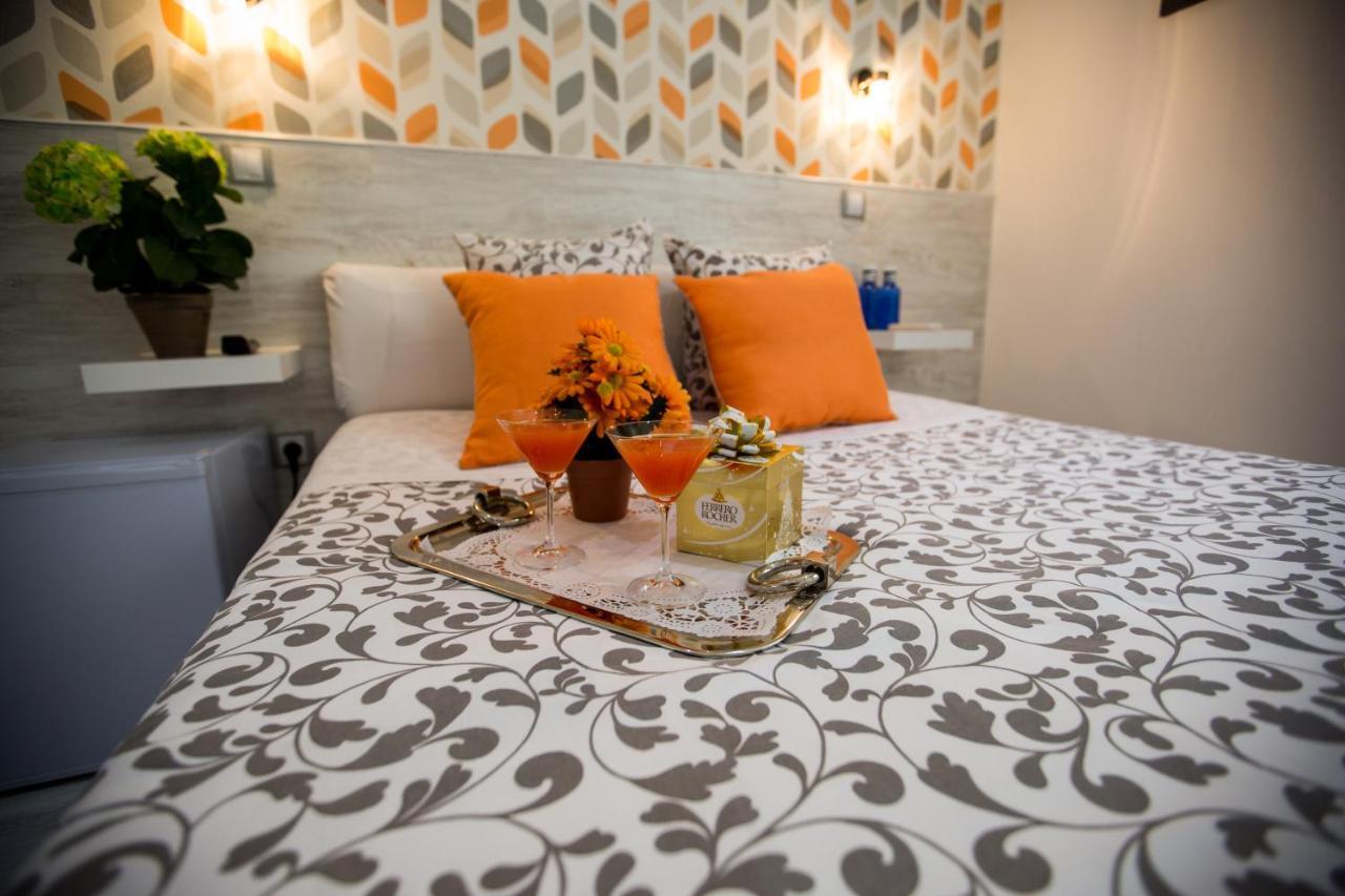 Bloom Inn Madrid Exteriör bild