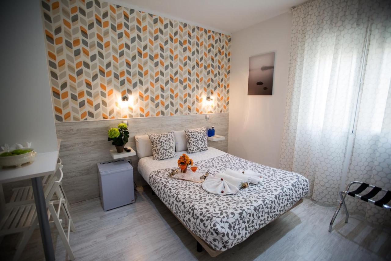 Bloom Inn Madrid Exteriör bild